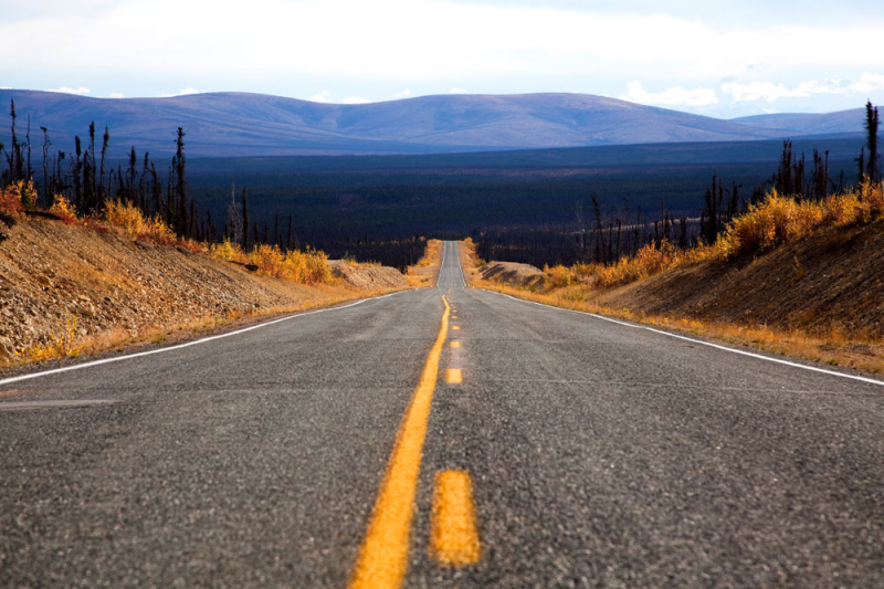 Taylor Highway, die kruist met de Top of the World highway. rondreis, camperreis, camper, huren, Canada, Yukon,
