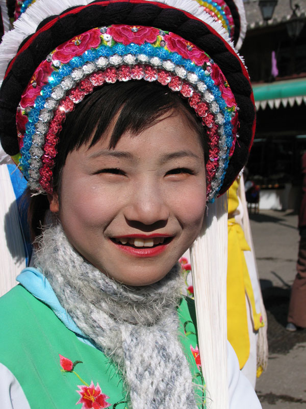 Inwoners van Dali (provincie Yunnan, China) in traditionele Bai-kleding.