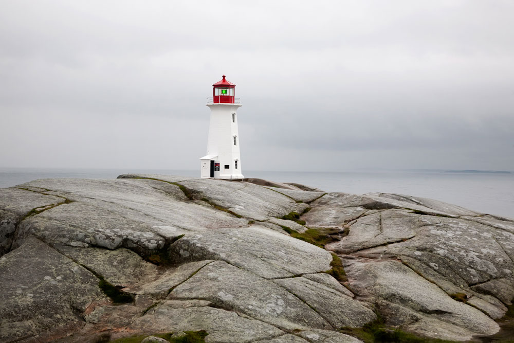 Rondreis Nova Scotia, Canada: de beroemde vuurtoren van Peggy's Cove.