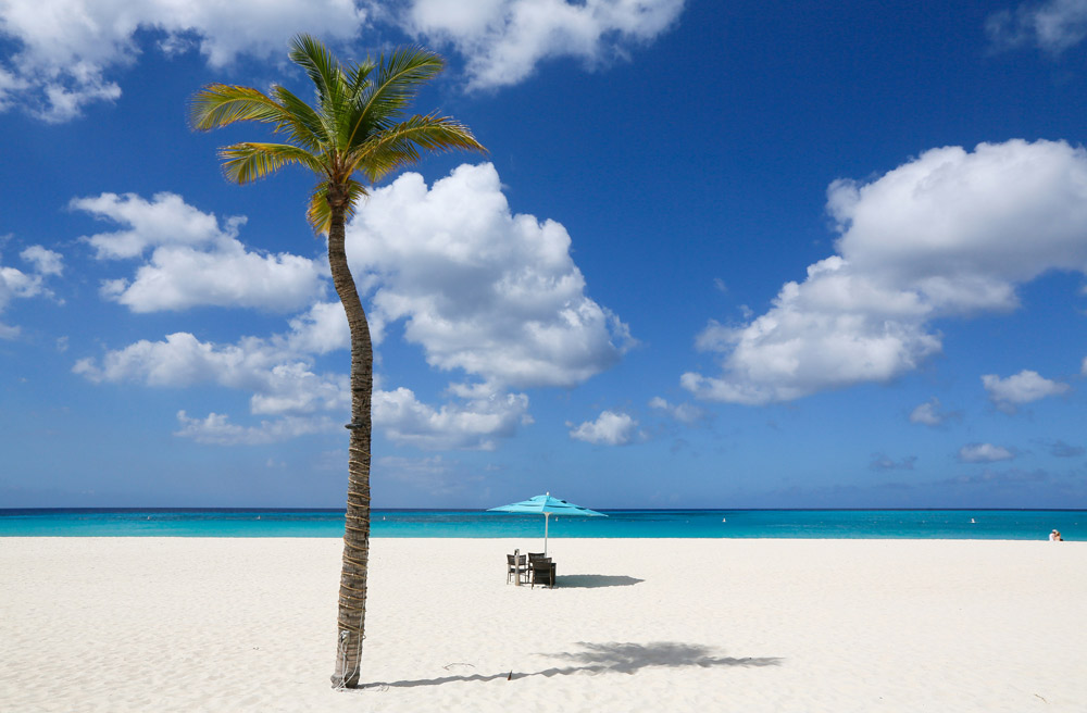 Mooiste stranden Aruba: alleen op de wereld op Manchebo Beach