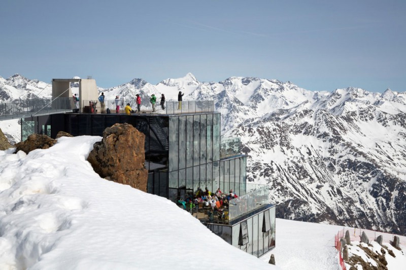 Uitzicht op het dak van Ice Q restaurant, Gaislachkogl, Solden, Oostenrijk skivakantie 