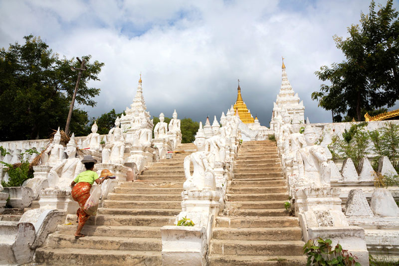Prachtige pagodes van Mingun, Myanmar