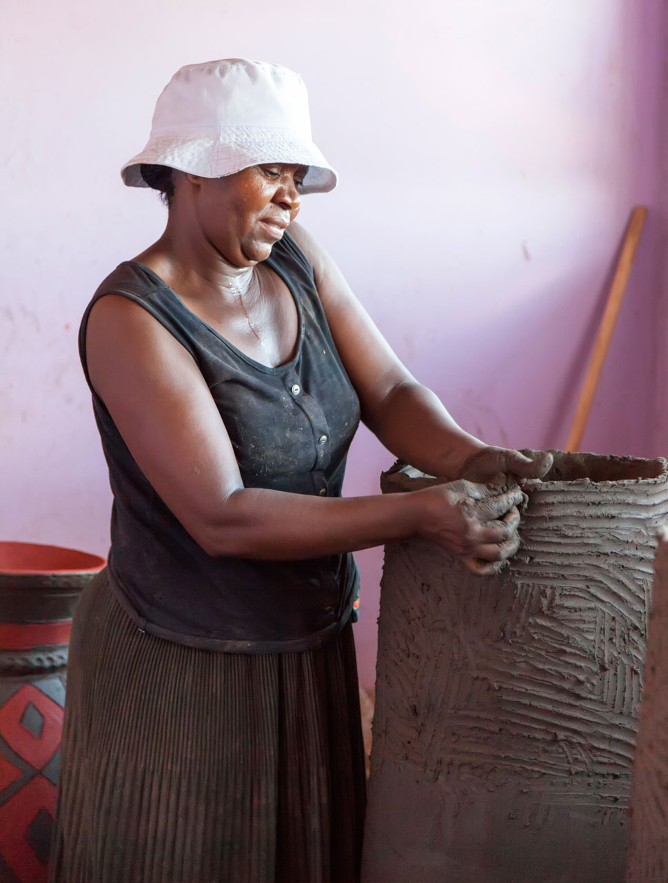 Mukondeni Pottery, een van de deelnemers van de Ribollo Art Route in Limpopo, Zuid-Afrika.