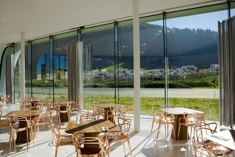 Cafe en restaurant Daniels in Kristallwelten van Swarovski in Wattens, vlakbij Innsbruck, Oostenrijk