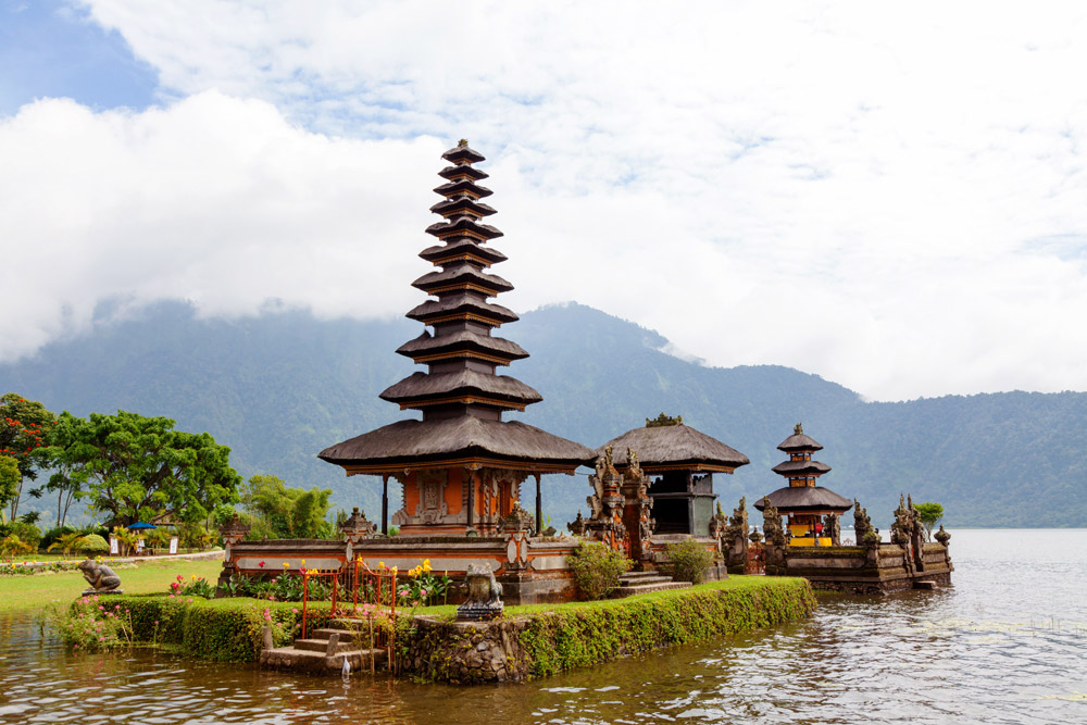 Cultuur snuiven bij het Bratan meer tijdens een rondreis Bali