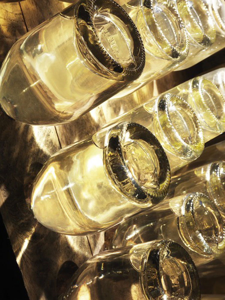 Frankrijk, Champagne: de kelders van champagnehuis Ruinart.