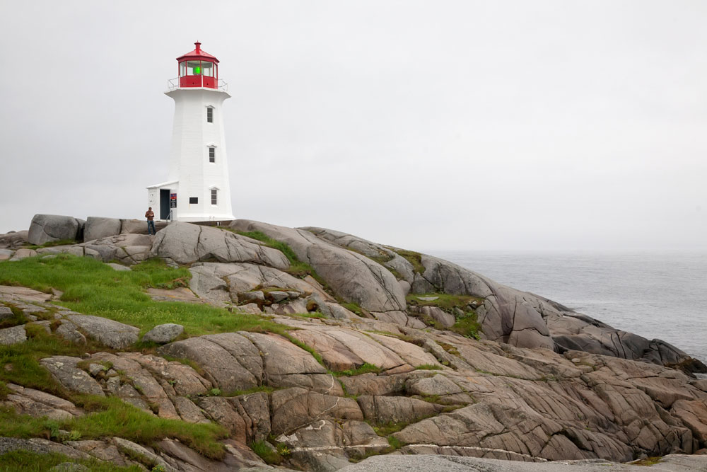 Rondreis Nova Scotia, Canada: de beroemde vuurtoren van Peggy's Cove.