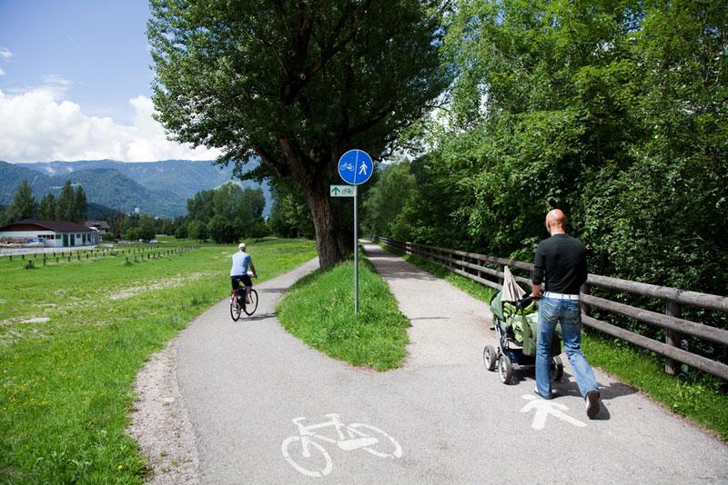 Fietsen in Zuid-Tirol, Italie: relaxt fietsen op fietspaden.