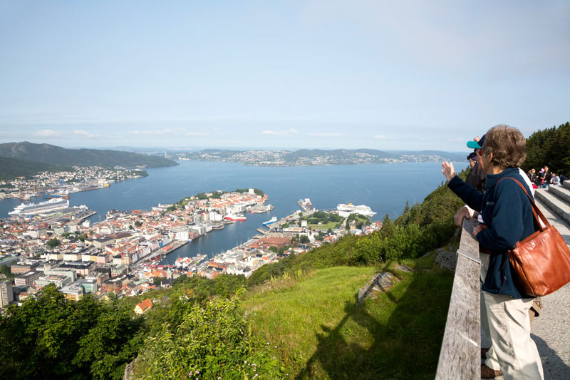 Rondreis Noorwegen: met de Floibanen naar boven in Bergen.