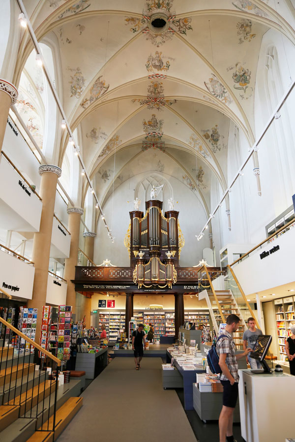 Stedentrip Zwolle: boekhandel Waanders in de Broeren
