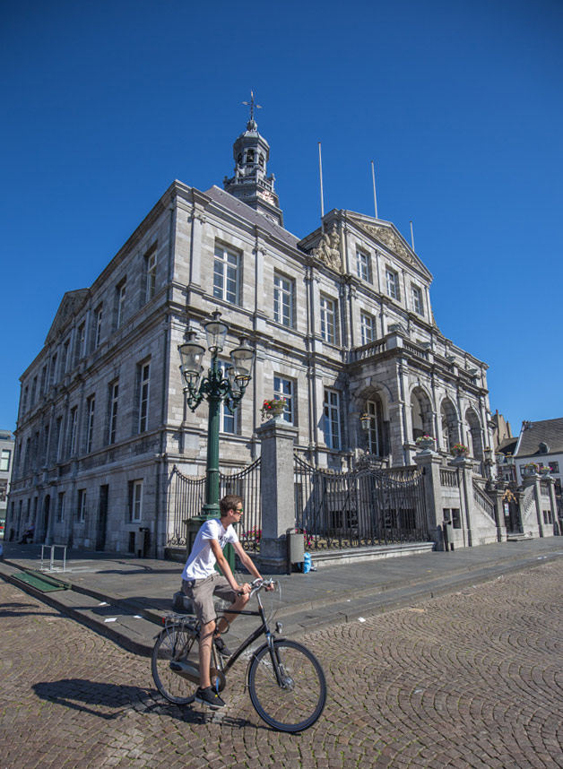 Stedentrip Maastricht: fietsen op de markt