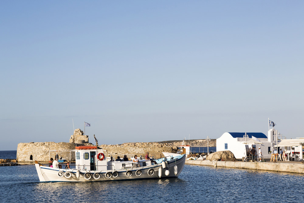 Thuiskomen na een bootexcursie bij Paros, Cycladen, eilandhoppen Griekenland