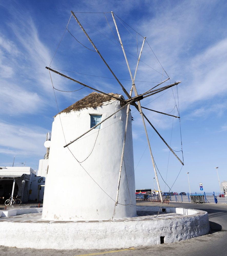 Een windmolen in Parikia, de hoofdstad van Paros, Cycladen, eilandhoppen Griekenland