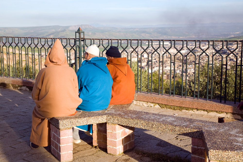 Samen genieten van het uitzicht over Fes Rondreis Marokko, koningssteden, camperrondreis,