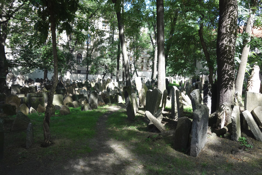 Praag, Tsjechie, De joodse begraafplaats in Praag