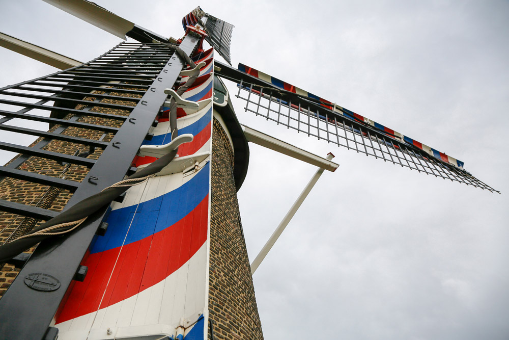 De hoogste graanmolen van Limburg: de Hompesche molen, RivierPark Maasvallei