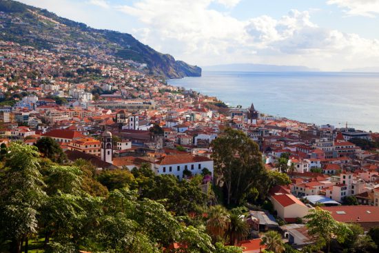 Uitzicht over Funchal, Madeira. hotels, Madeira, Portugal, rondreis