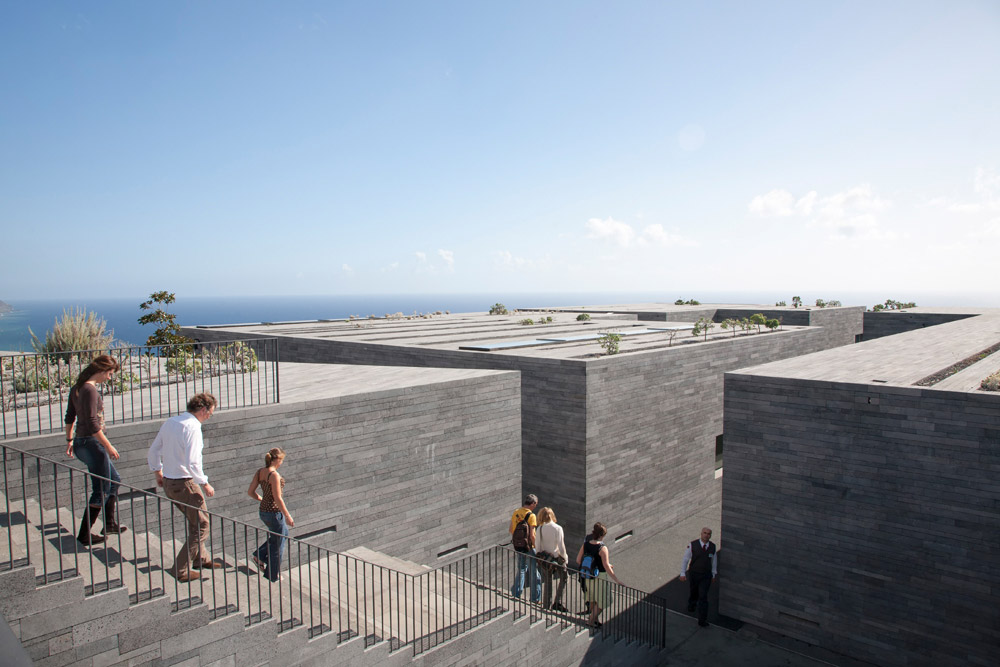 Strakke architectuur van het Mudas.Contemporary Art Museum Vakantie op bloemeneiland Madeira, Portugal