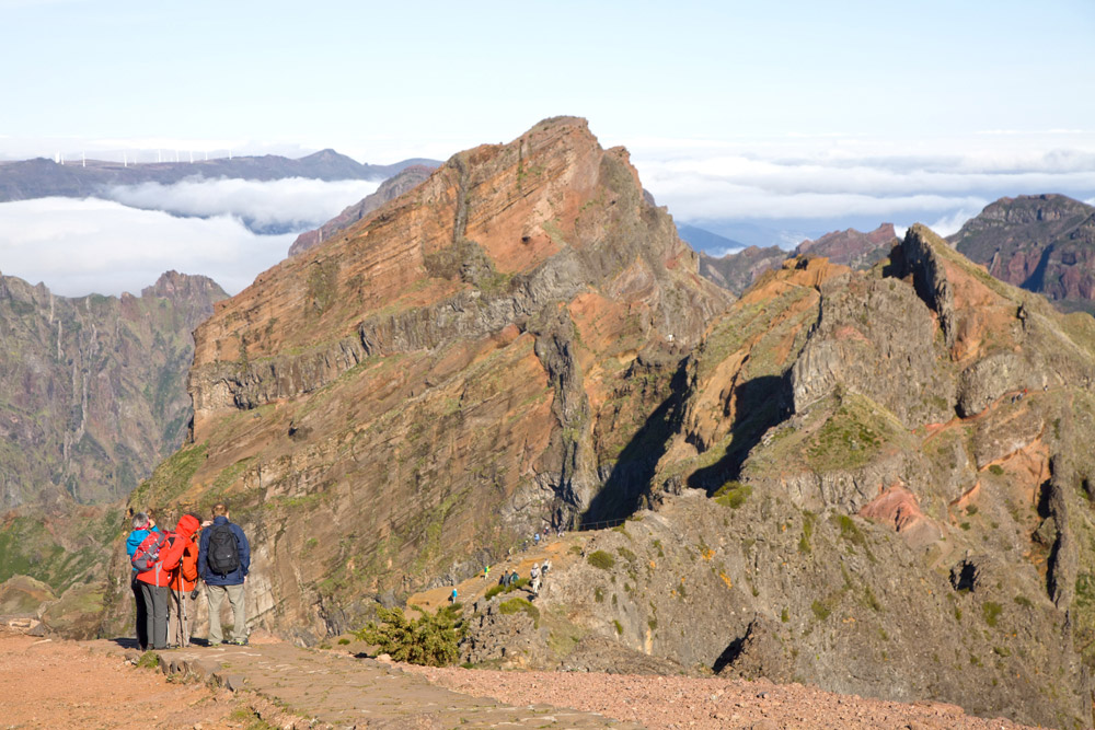 Uitzicht vanaf de Pico de Arieiro Vakantie op bloemeneiland Madeira, Portugal