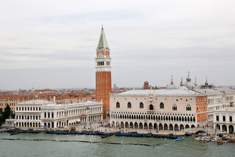 Overzicht over Venetie vanaf dek 10, cruise Middellandse Zee