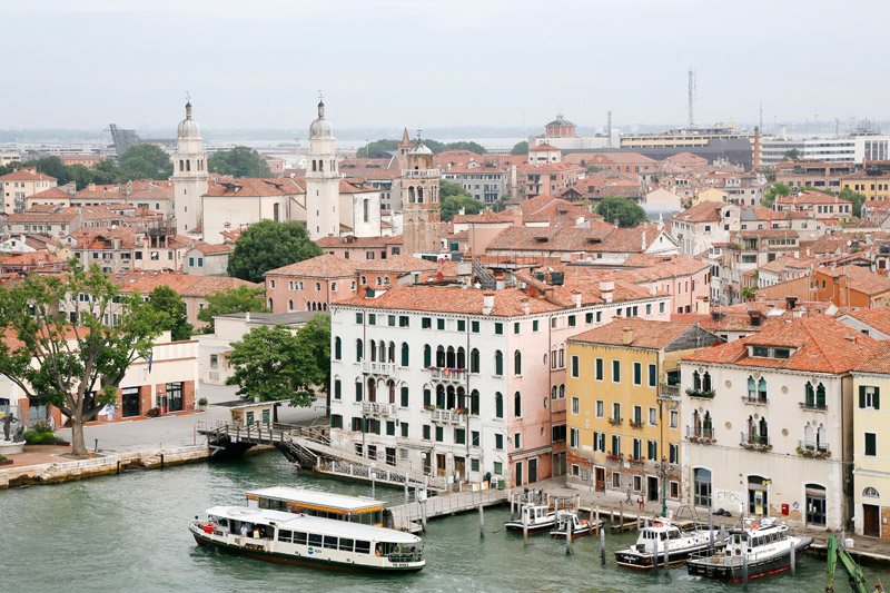 De klassieke skyline van Venetie, cruise Middellandse Zee