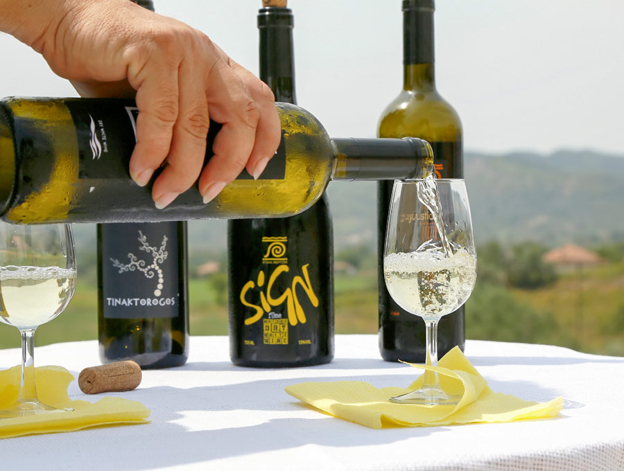 De wijnen van wijnhuis Brintziki Estate, Peloponnesos, Griekenland