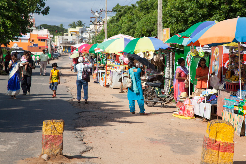 Straatleven in Mamallapuram, Tamil Nadu, India