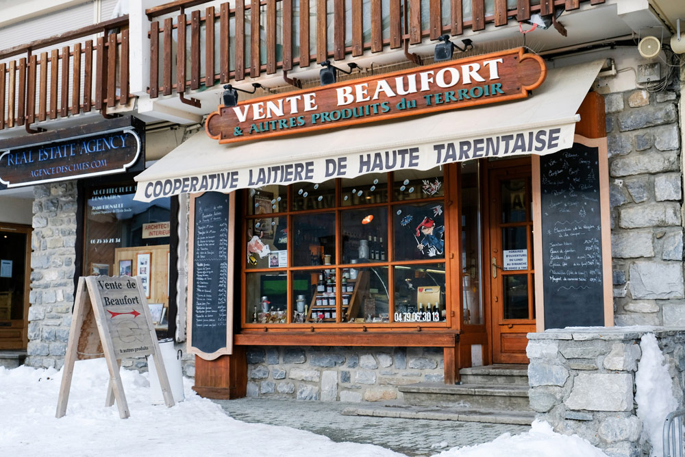Het adres voor een stukje Beaufort kaas in Tignes, Tignes - Val dÍsere, wintersport Espace Killy, Frankrijk