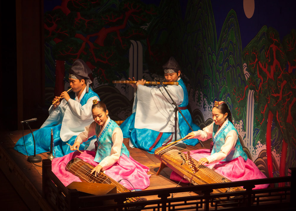 Traditionele muziekinstrumenten tijdens de Miso musical, Stedentrip Seoul, rondreis Zuid-Korea