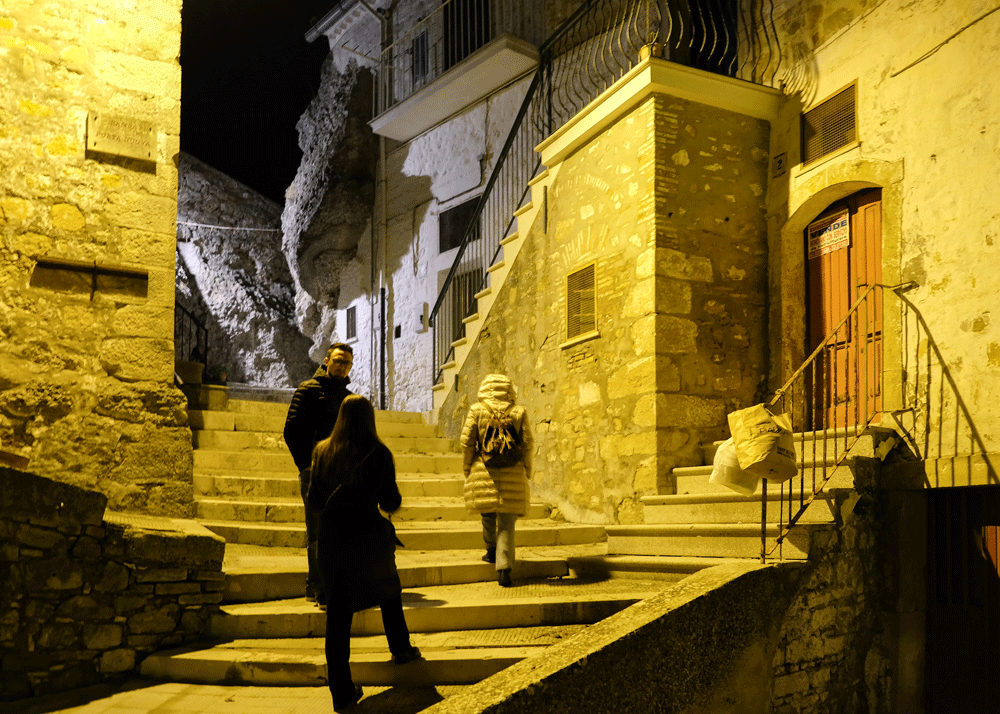 Een nachtelijke wandeling door Bovino in Monti Dauni - Puglia, Apulie, Monti Dauni, Italie, vakantie, rondreis, bezienswaardigheden