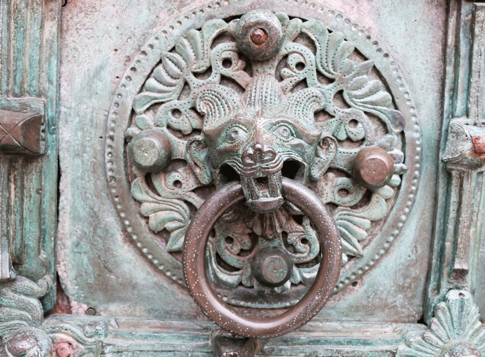 Detail van de kathedraal van Troia, een van de bezienswaardigheden van Puglia- Puglia, Apulie, Monti Dauni, Italie, vakantie, rondreis, bezienswaardigheden