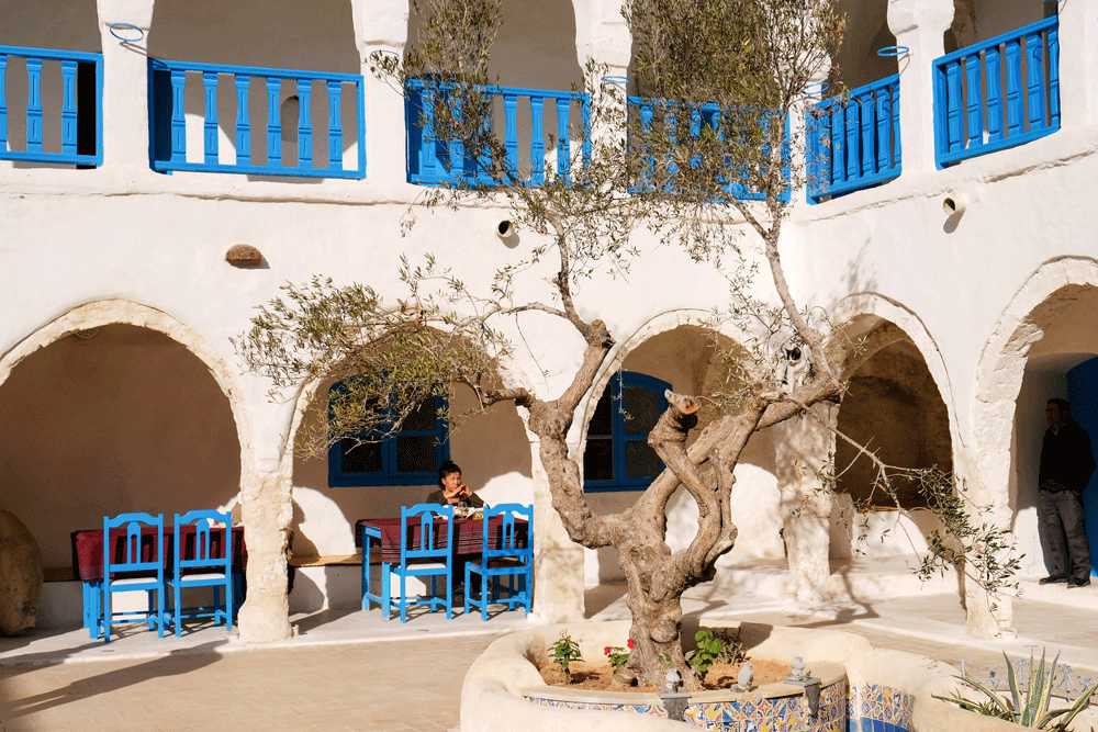Ontbijten in hotel Marhala in Houmt Souk op Djerba - Vakantie Djerba, Tunesie, rondreis, strandvakantie