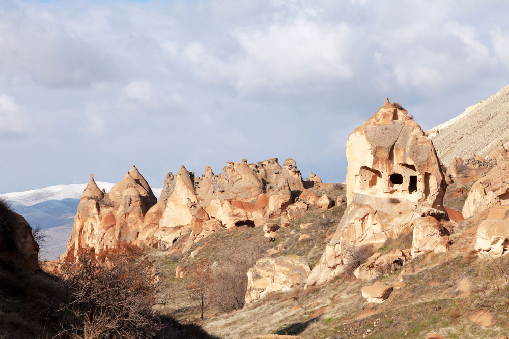 Zelve is tegenwoordig een spookstad - goedkope vakantie Turkije - rondreis van Antalya naar Cappadocie - visum Turkije 