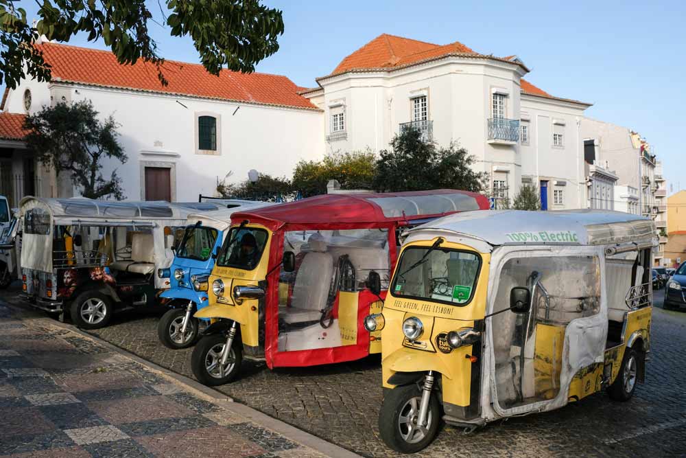 Ze zijn populair in Lissabon: de tuk tuk tours, Lissabon, Portugal, bezienswaardigheden, museum, musea, museums, kunst, straat art, 