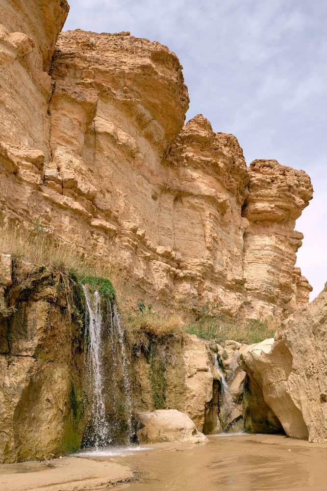 De bescheiden waterval van Tamerza - vakantie Tunesie: rondreis langs bezienswaardigheden en hotspots in het binnenland