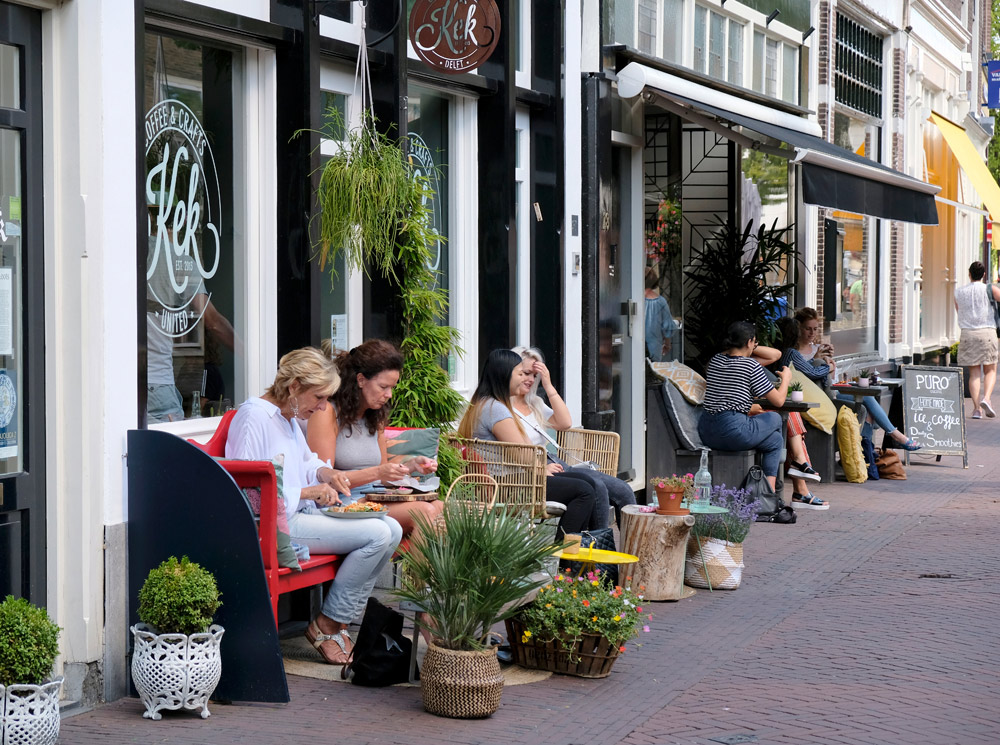 Dé koffie hotspot van dit moment: KEK. Stedentrip Delft, hotspots en bezienswaardigheden rond de Voldersgracht