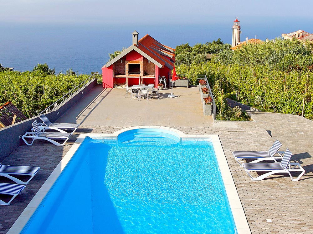 Vakantiehuis A Casa do Lagar ligt middenin een wijngaard, vakantie Madeira, Interhome