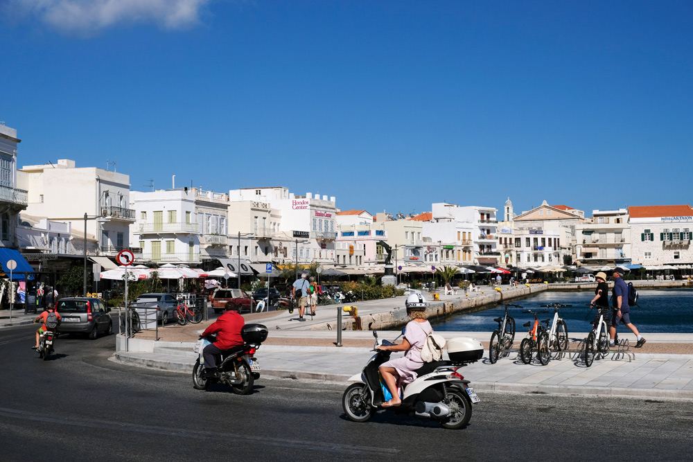 Uitzicht op Ermoupoli, Syros. Vakantie Syros, Griekenland, eiland, Cycladen.