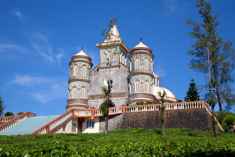 Een kerk in Thekkady in Kerala, Zuid-India. rondreis Zuid-India, Kerala. Autorondreis