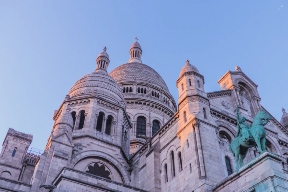 De Sacre Coeur in Parijs, een van de parels van Frankrijk. Vakantie in Frankrijk, vakantiehuis Novasol