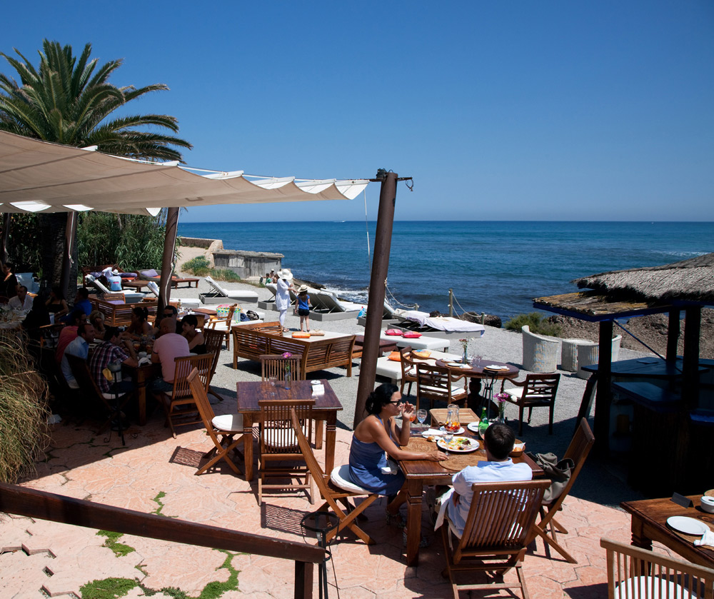 Eten aan zee bij restaurant Escollera op Ibiza