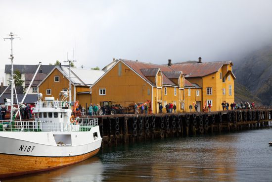 Vissersdorp Nusfjord is tegenwoordig een van de bezienswaardigheden van Noorwegen. cruise Noorwegen, noorse fjorden, mooiste plaatsen, plekken, rondreis