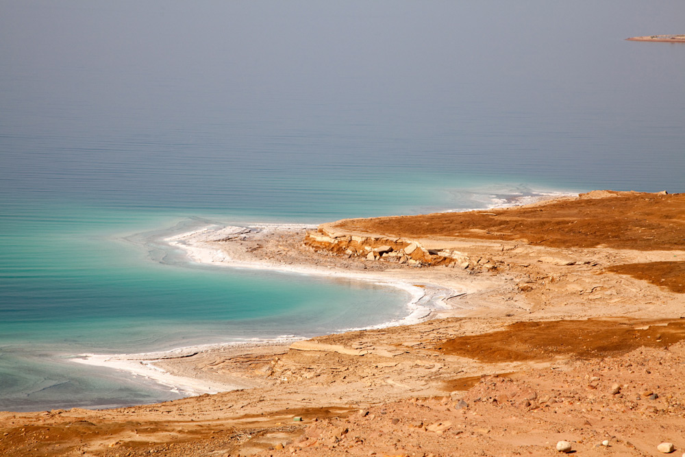 De intense kleuren van de Dode Zee in Jordanië. Rondreis Jordanie met Wadi Rum, Petra, Dana reserve en de Dode Zee