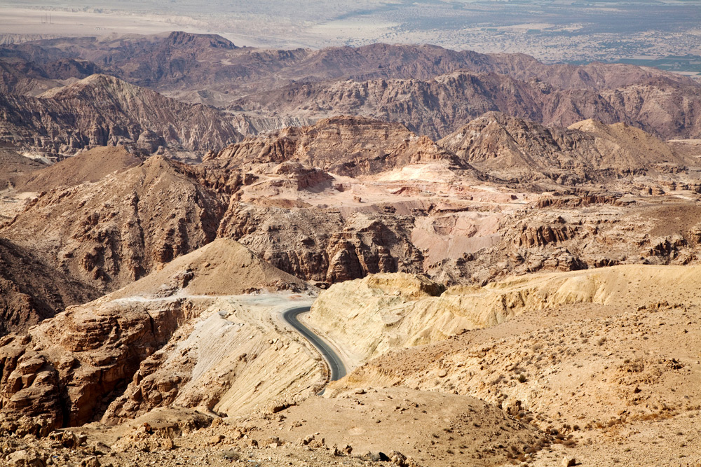 Op rondreis door het ruige binnenland van Jordanie. Rondreis Jordanie met Wadi Rum, Petra, Dana reserve en de Dode Zee