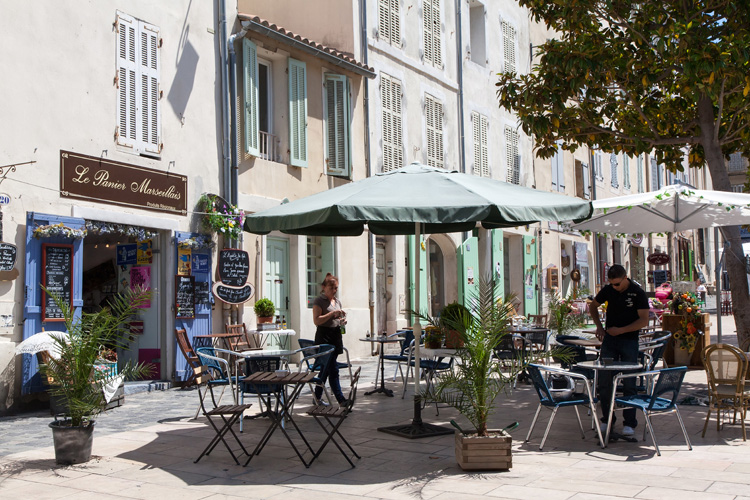 Weg van de drukte in de wijk Le Panier . Stedentrip Marseille, Frankrijk, weekendje weg, hotels, Ben mobiele telefoonabonnementF