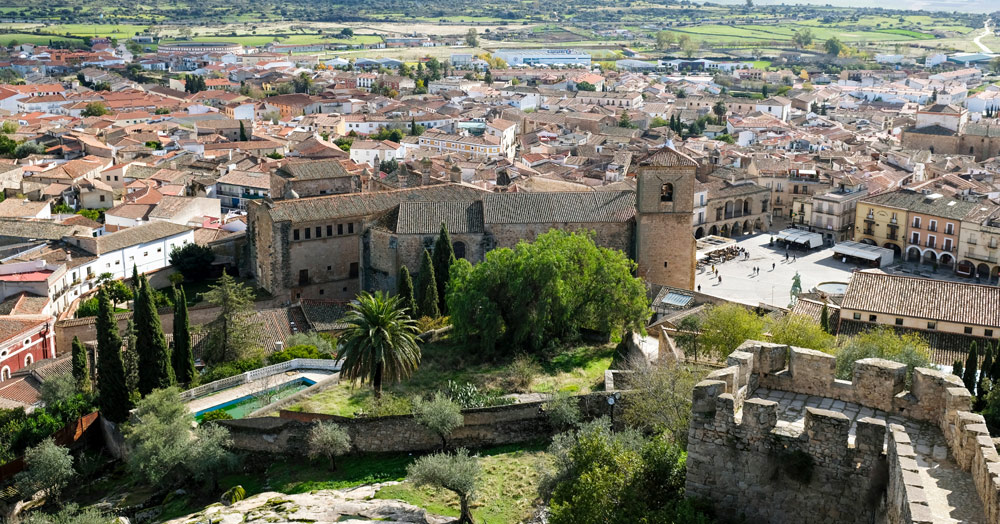 Uitzicht vanaf het kasteel van Trujillo.Spanje - Extremadura - Trujillo - rondreizen, rondreis.