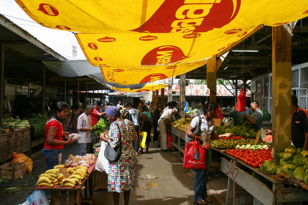 De markt in Paramaribo, Suriname